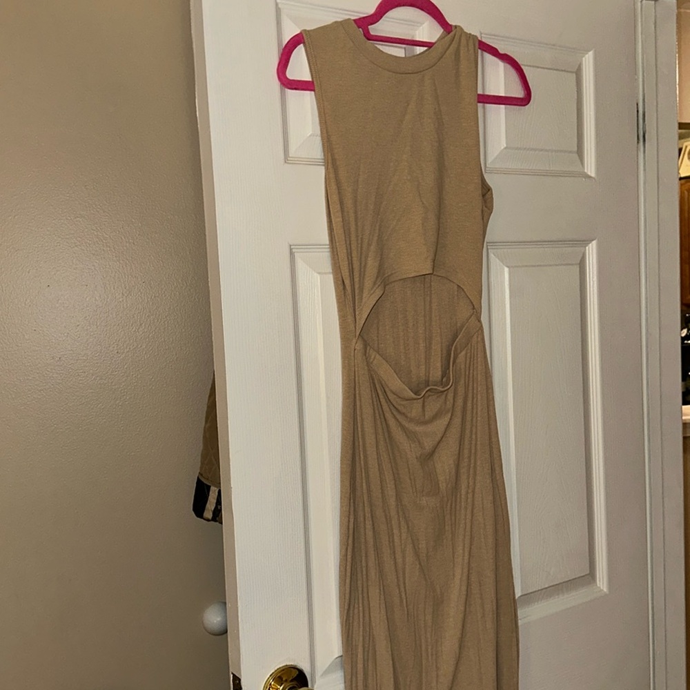 Ribbed cutout dress